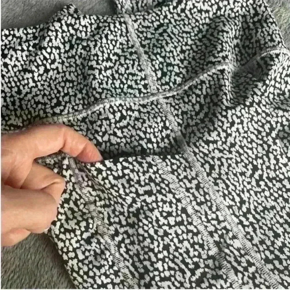 Athleta Ultimate Stash Textured 7/8 Leggings in Camilla Water Violet Size 1X NWT - Picture 9 of 13